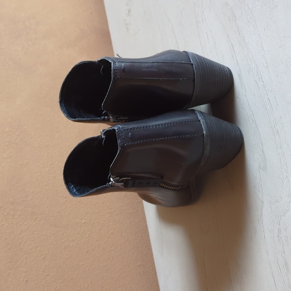 Frye double Zipper booties - Picture 4 of 7